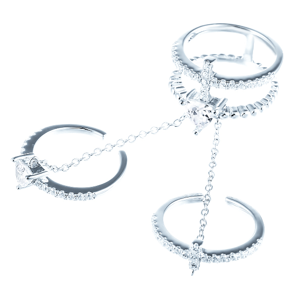 Кольцо из серебра 925 пробы с фианитами (16,5)