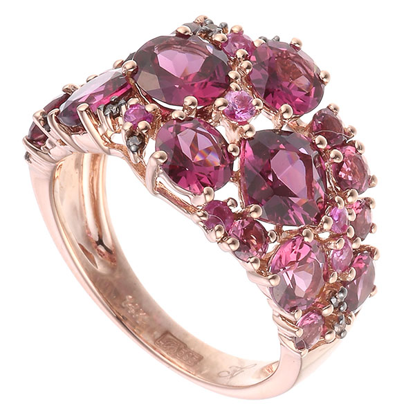 Кольцо из розового золота 585 пробы с родолитами, бриллиантами и сапфирами