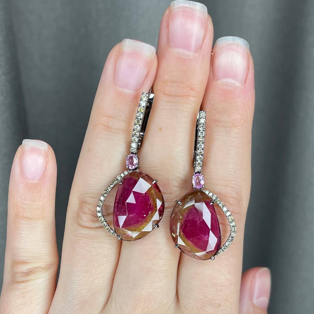 Серьги из черного золота 585 пробы с турмалинами арбузными, бриллиантами и сапфирами