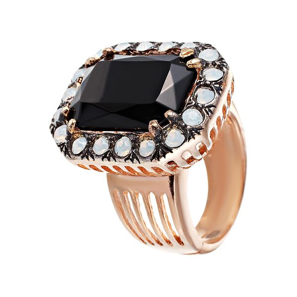 Кольцо из серебра 925 пробы с фианитами