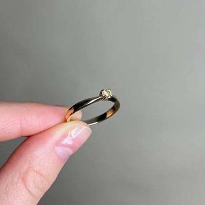 Кольцо из золота 585 пробы с бриллиантом облагороженным (17,5)