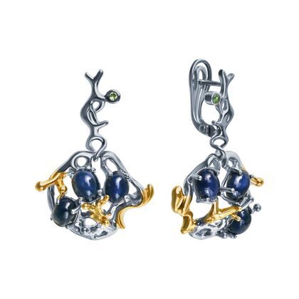 Серьги из серебра 925 пробы с сапфирами звездчатыми и цаворитами