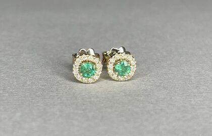 Серьги из золота 585 пробы с бриллиантами и изумрудами