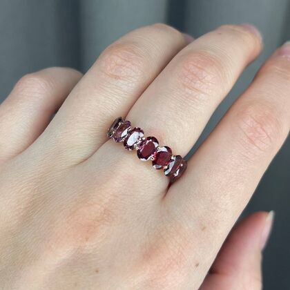 Кольцо из розового золота 585 пробы с шпинелью (17,5)