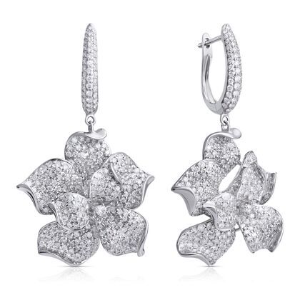 Серьги из белого золота 750 пробы с бриллиантами