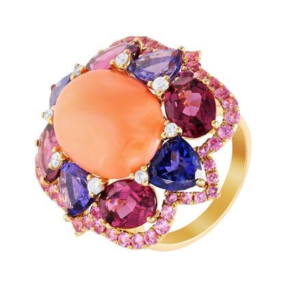 Кольцо из золота 585 пробы с кораллом, бриллиантами, сапфирами, родолитами и танзанитами (17,5)