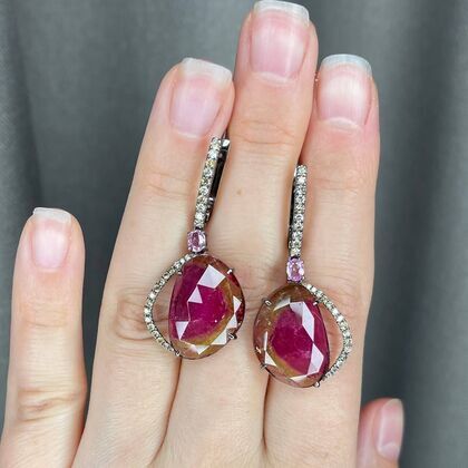 Серьги из черного золота 585 пробы с турмалинами арбузными, бриллиантами и сапфирами