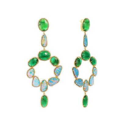 Серьги из золота 585 пробы с опалами австралийскими, бриллиантами и изумрудами