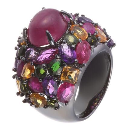 Кольцо из серебра 925 пробы с рубинами облагороженными, сапфирами и цветными полудрагоценными камнями (17,5)